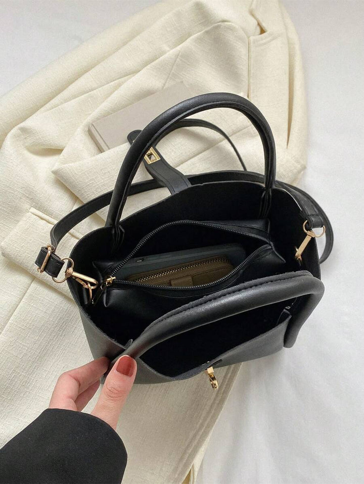 Women's handbag versatile