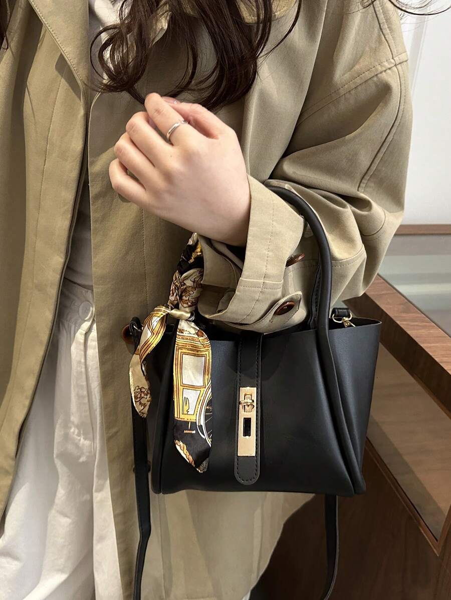 Women's handbag versatile