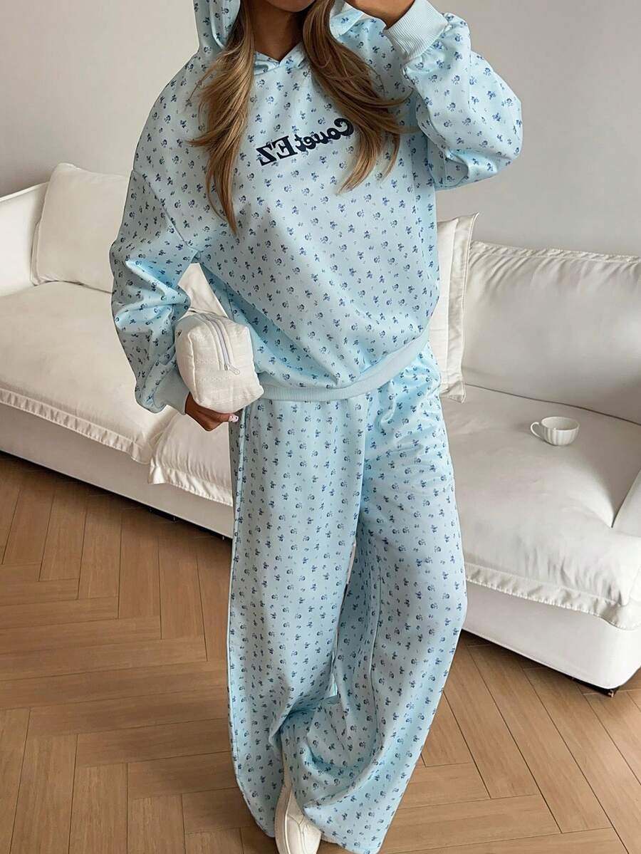 Women’s Relaxed Fit Hoodie