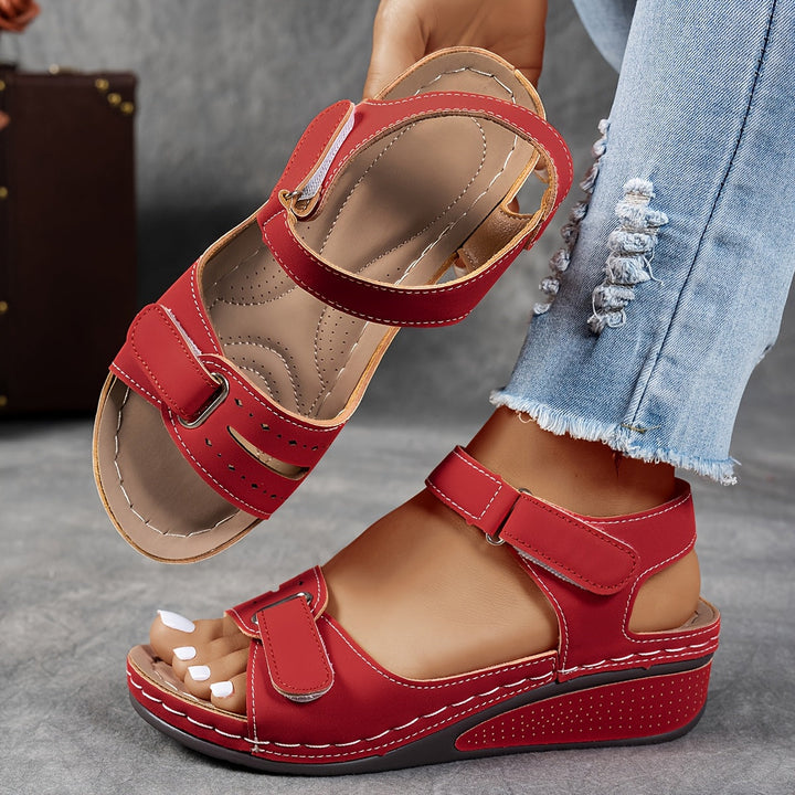 DELACROIX | Trendy Orthopedic Sandals
