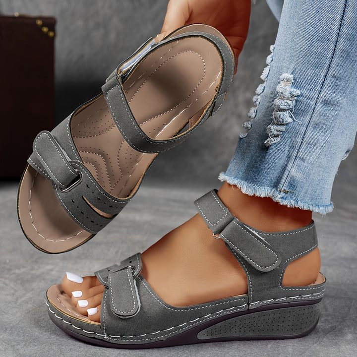 DELACROIX | Trendy Orthopedic Sandals