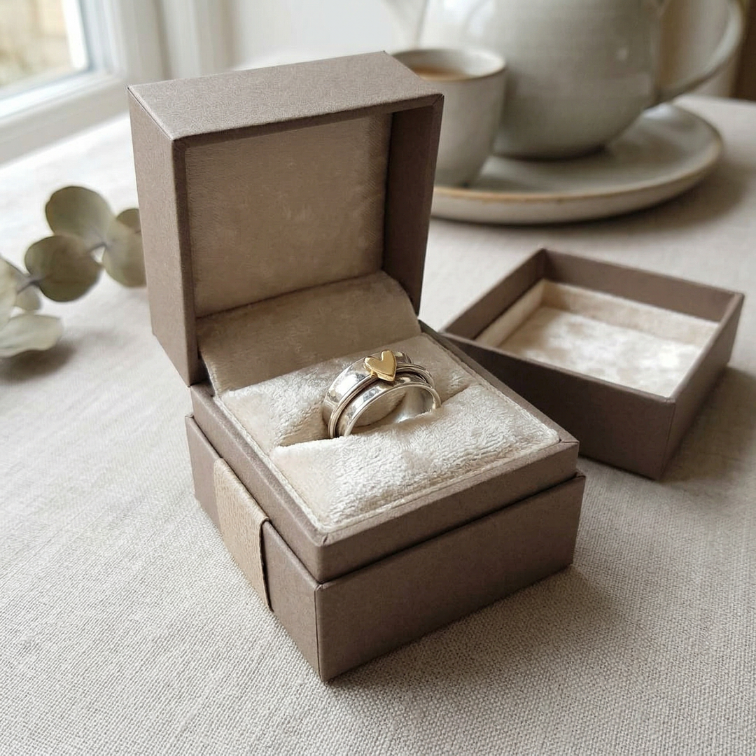 Mely - Golden Heart Silver Ring